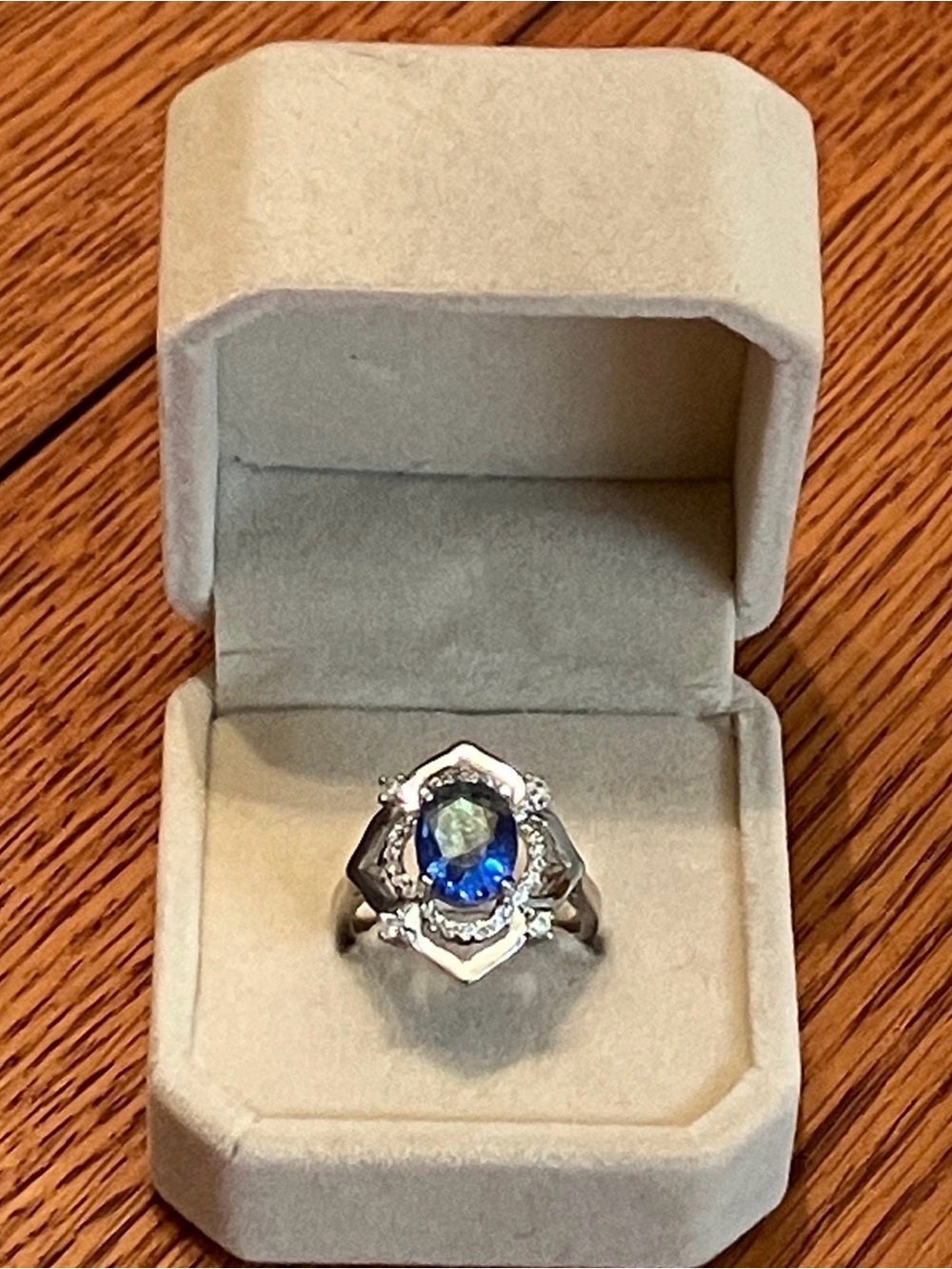 18K White Gold 8CT Blue Mystic Rainbow Topaz Diamond Ring - Picture 5 of 8
